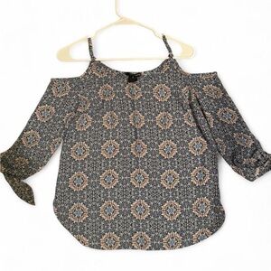 Aqua Cold Shoulder Top size XS